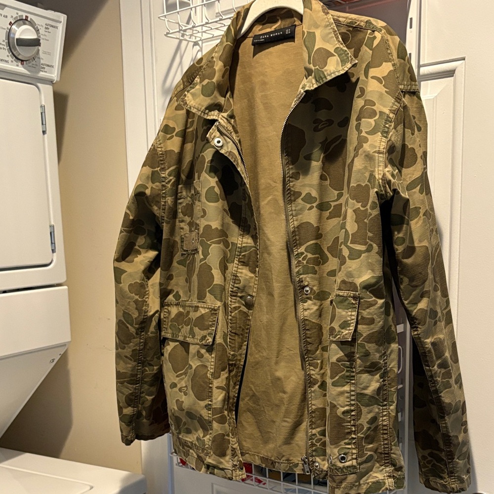 Zara Women's Camouflage Utility Jacket